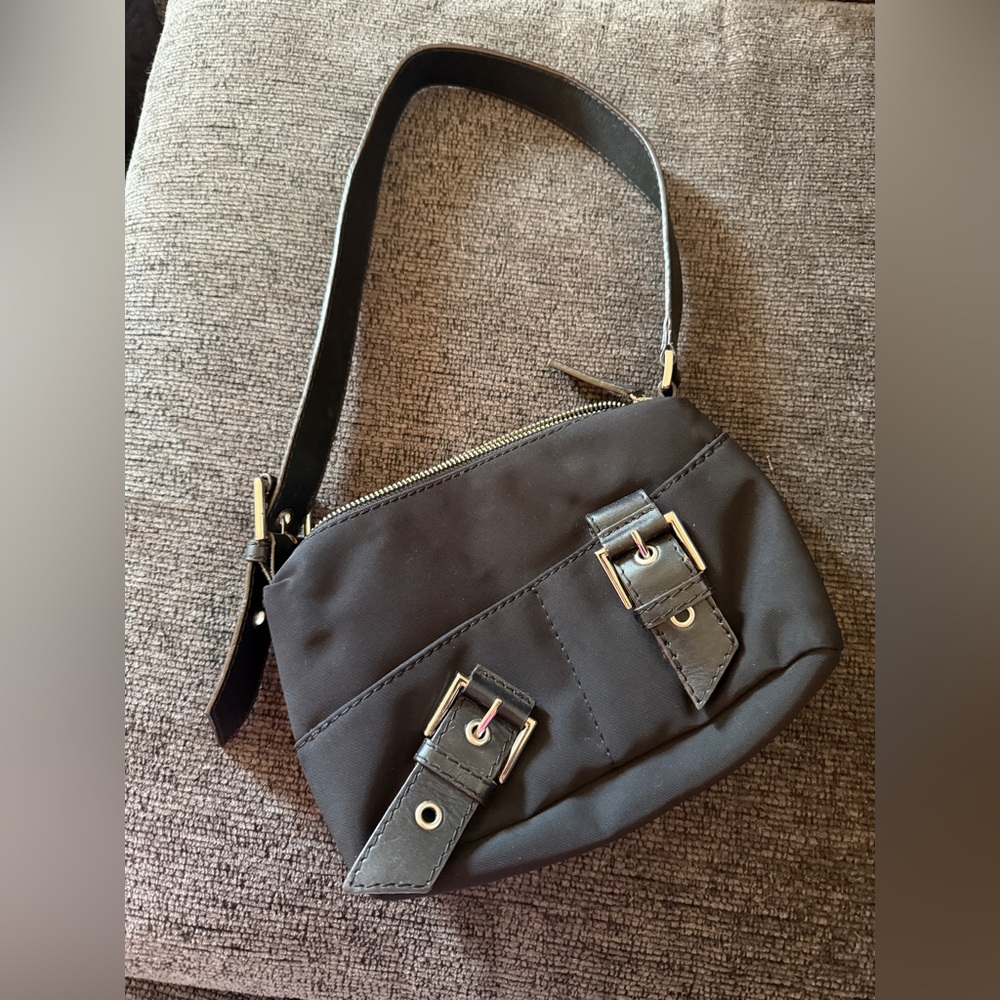⭐️ Versace Versus Black Shoulder Bag⭐️